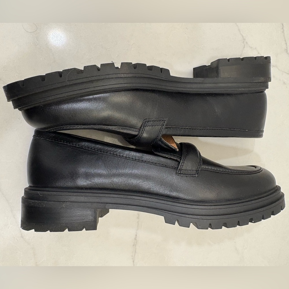 Classic Black Leather Lug-Sole Loafers for Women - Picture 8 of 12